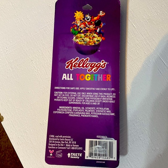 Kellogg’s 8 pc lip balm set NWT Christmas - Picture 3 of 3